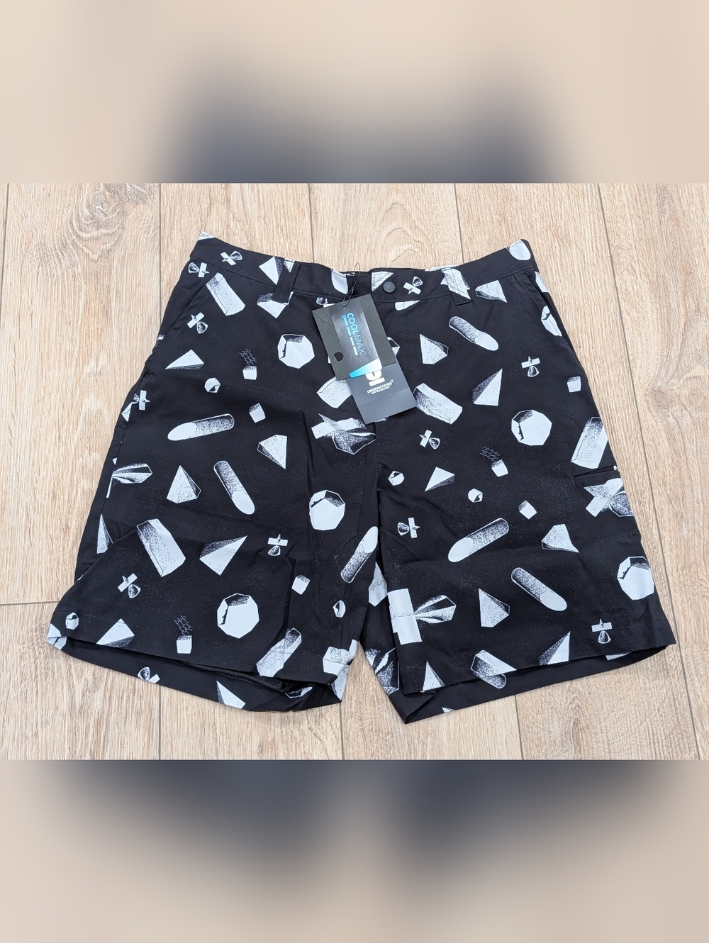 $460 Mens UNDERCOVER Abstract Geometric Shorts Black/Multi Medium